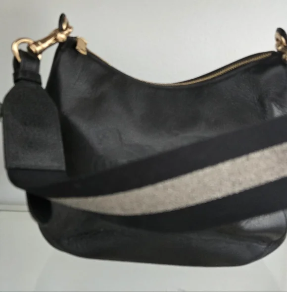 Coach Black Pebble Leather Hobo Satchel Bag with Gold Accents - Picture 2 of 10